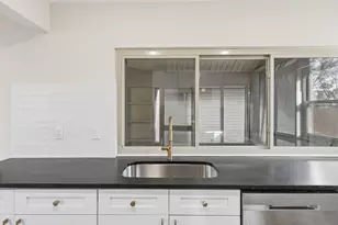 1826 Kingsbridge Dr, Garland, TX 75044 - Photo 15