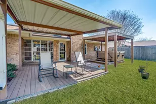 7505 Mapleleaf Dr, North Richland Hills, TX 76182 - Photo 23