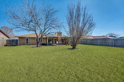 7505 Mapleleaf Drive, North Richland Hills, TX 76182 - Photo 25