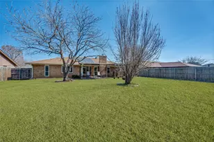 7505 Mapleleaf Dr, North Richland Hills, TX 76182 - Photo 25