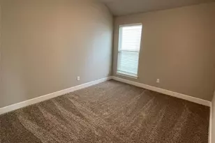 626 W Florence St, Denison, TX 75020 - Photo 9