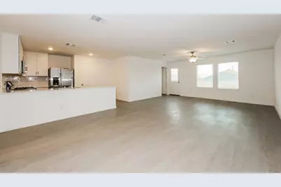 2741 Center Creek, Benbrook, TX 76108 - Photo 5