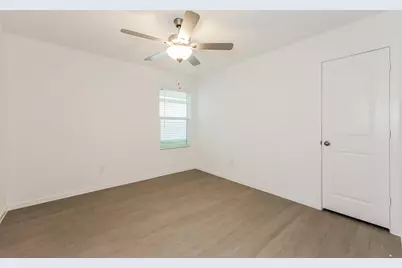 2741 Center Creek, Benbrook, TX 76108 - Photo 11