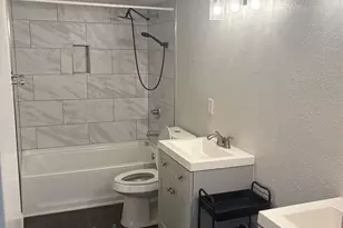 6019 Dooley Dr, Lewisville, TX 75056 - Photo 5