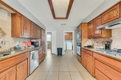 1301 Ranch Valley Drive, DeSoto, TX 75115 - Photo 11