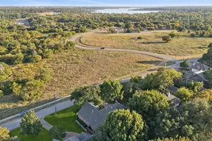 9227 Lanshire Dr, Dallas, TX 75238 - Photo 35