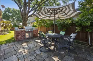 9227 Lanshire Dr, Dallas, TX 75238 - Photo 29