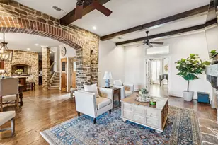 9227 Lanshire Dr, Dallas, TX 75238 - Photo 9