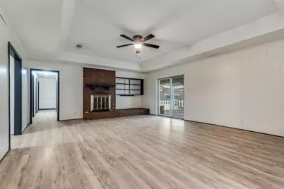 718 Knollridge Drive, Lewisville, TX 75077 - Photo 3