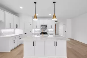 128 Cottonwood St, Fort Worth, TX 76111 - Photo 9