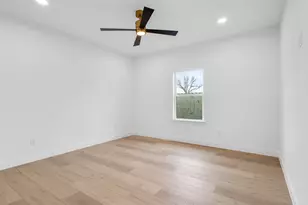 128 Cottonwood St, Fort Worth, TX 76111 - Photo 21