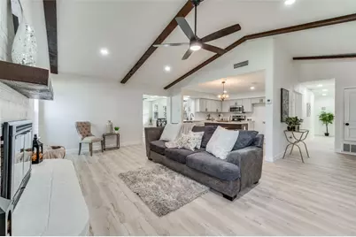 2800 Arcadia Lane, Carrollton, TX 75007 - Photo 5