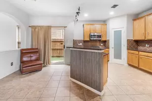 7712 Smugglers Cove, Arlington, TX 76016 - Photo 5