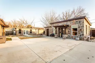 1318 Bandera Ln, Garland, TX 75040 - Photo 27