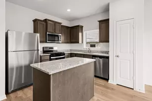 206 Julian Davis Dr, Venus, TX 76084 - Photo 3