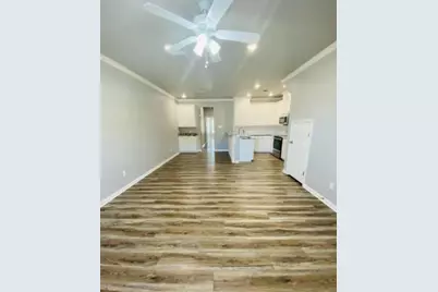 716 S Main Street #718, McGregor, TX 76657 - Photo 3