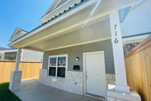 716 S Main St, McGregor, TX 76657 - Photo 11