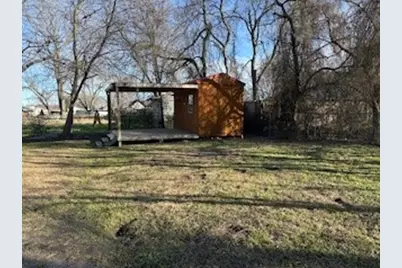 208 Bagin Street, Whitesboro, TX 76273 - Photo 11