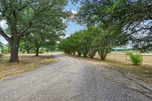1222 Golden Hoof Dr, Krum, TX 76249 - Photo 25