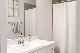 12968 Wymeth Dr, Farmers Branch, TX 75234 - Photo 9