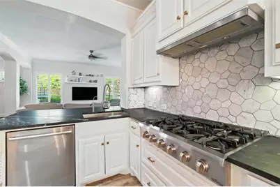 1628 Camino Lago, Irving, TX 75039 - Photo 17