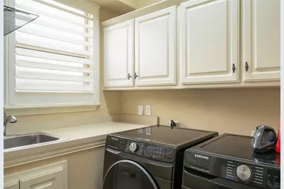 1628 Camino Lago, Irving, TX 75039 - Photo 35