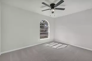 211 Pebblebrook St, Arlington, TX 76014 - Photo 17