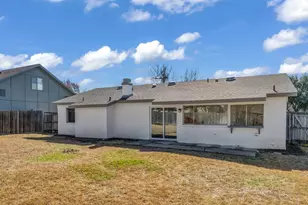 211 Pebblebrook St, Arlington, TX 76014 - Photo 27