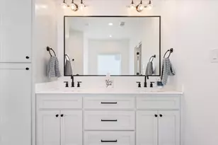 10116 T Bury Ln, Waco, TX 76708 - Photo 17