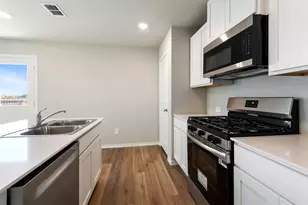 5557 Corduroy Rd, Krum, TX 76249 - Photo 5