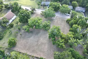 3020 Kerry Ln, Haltom City, TX 76117 - Photo 1