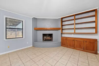 208 Gladstone Avenue, Corsicana, TX 75110 - Photo 5