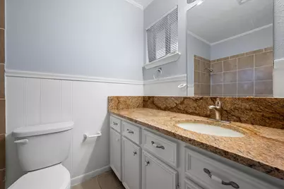 208 Gladstone Avenue, Corsicana, TX 75110 - Photo 19