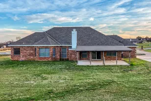 100 Falcons Eye Ct, Weatherford, TX 76087 - Photo 33