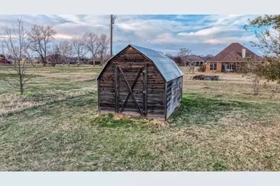 100 Falcons Eye Court, Weatherford, TX 76087 - Photo 33