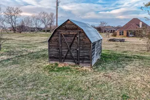 100 Falcons Eye Ct, Weatherford, TX 76087 - Photo 33