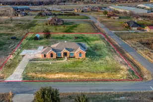 100 Falcons Eye Ct, Weatherford, TX 76087 - Photo 35