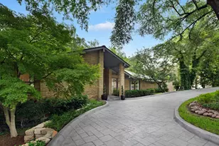 2005 Indian Creek Dr, Westover Hills, TX 76107 - Photo 5