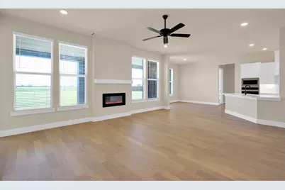 1651 Blackfoot Parkway, Waxahachie, TX 75165 - Photo 9