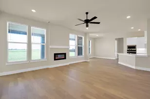 1651 Blackfoot Pkwy, Waxahachie, TX 75165 - Photo 9