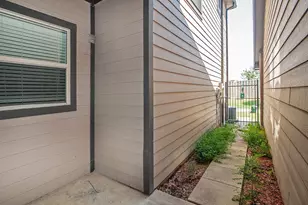 8624 Iron Horse Dr, Irving, TX 75063 - Photo 5