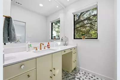 1901 Crockett Circle, Irving, TX 75038 - Photo 29