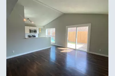 6042 Dooley Drive, The Colony, TX 75056 - Photo 3