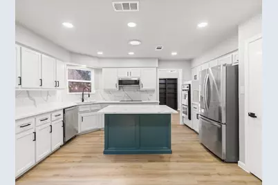 3303 Water Oak Court, Farmers Branch, TX 75234 - Photo 7