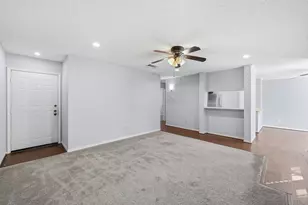 2105 Calico Ln, Arlington, TX 76011 - Photo 5