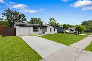 422 Sparks St, Grand Prairie, TX 75051 - Photo 3