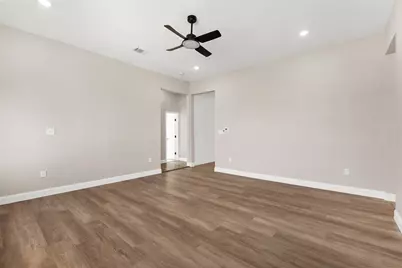 3918 Miller Avenue, Fort Worth, TX 76119 - Photo 11
