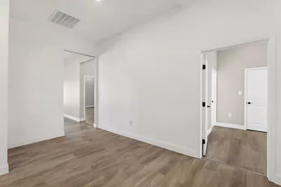 3918 Miller Avenue, Fort Worth, TX 76119 - Photo 9