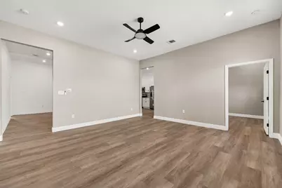 3918 Miller Avenue, Fort Worth, TX 76119 - Photo 5