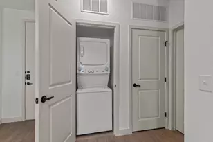 3120 E Park Row Dr, Arlington, TX 76010 - Photo 11